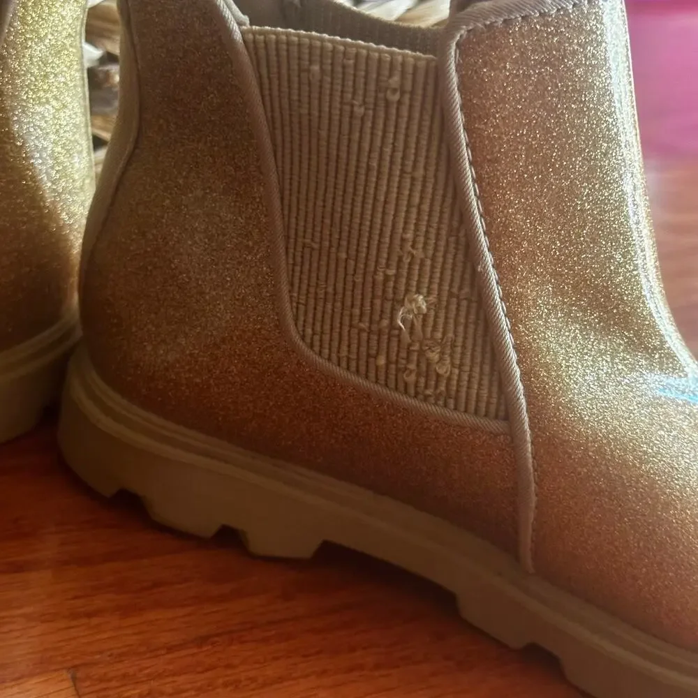 NATIVE Kensington Treklite Glitter Boots sz 5 Gold Rainboots